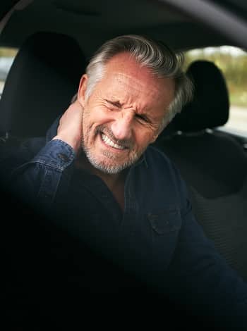 how whiplash causes neck pain