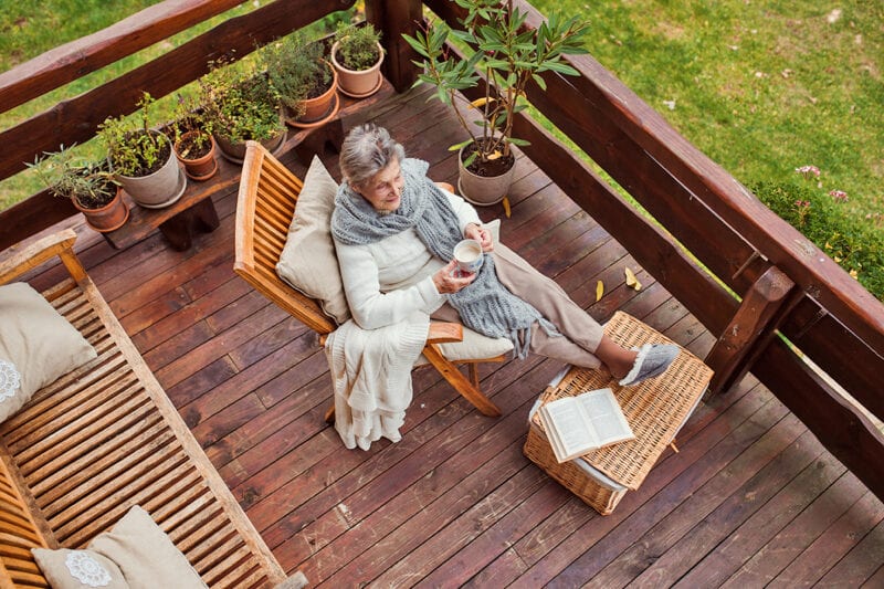 Foot Problems That Come With Aging Spine & Orthopedic Center